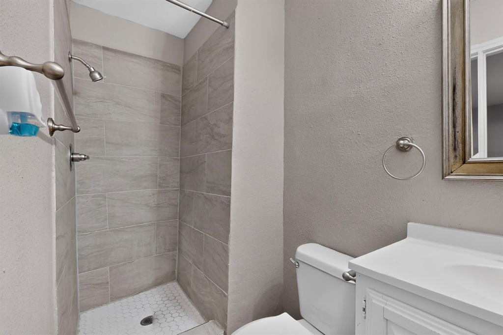 2978 Joanna Drive, Farmers Branch, TX 75234