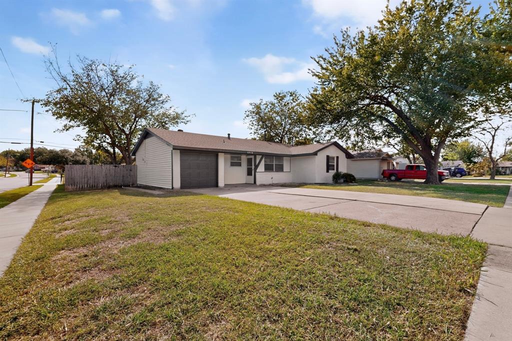 2978 Joanna Drive, Farmers Branch, TX 75234