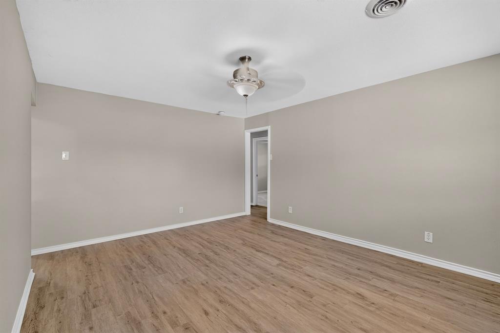 2978 Joanna Drive, Farmers Branch, TX 75234