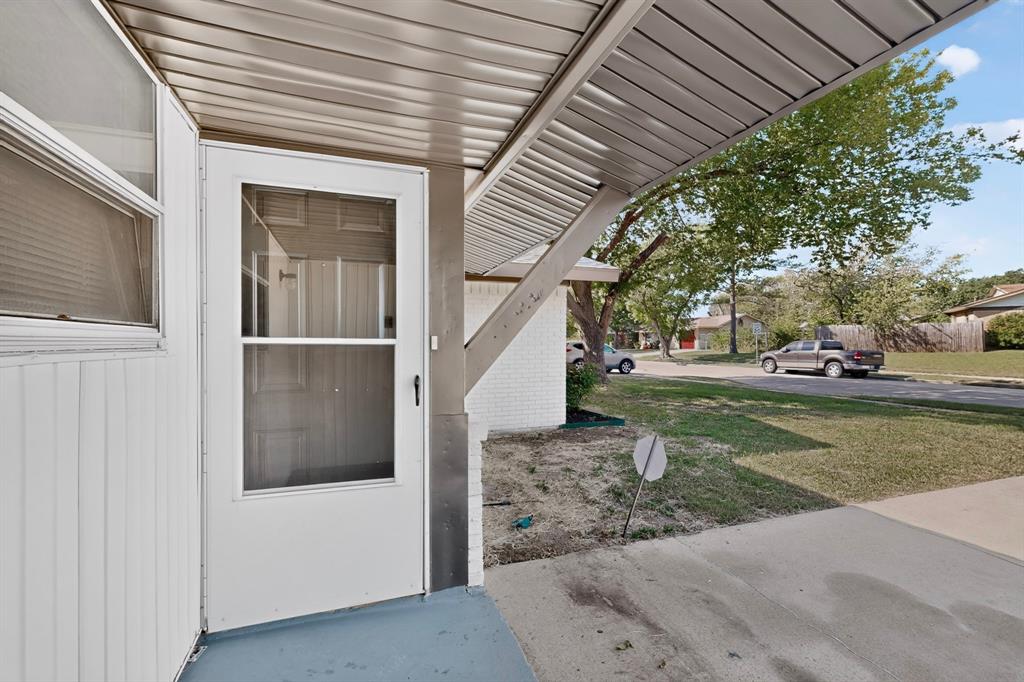 2978 Joanna Drive, Farmers Branch, TX 75234