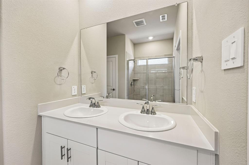 Photo is not of the actual home, but is an inspirational photo of builder’s model home and may depict options, furnishings, and/or decorator features that are not included.