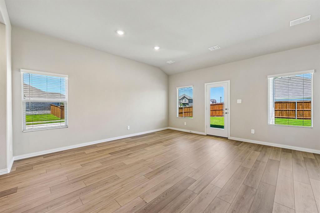 Photo is not of the actual home, but is an inspirational photo of builder’s model home and may depict options, furnishings, and/or decorator features that are not included. Photo is not of the actual home, but is an inspirational photo of builder’s model home and may depict options, furnishings, and/or decorator features that are not included.
