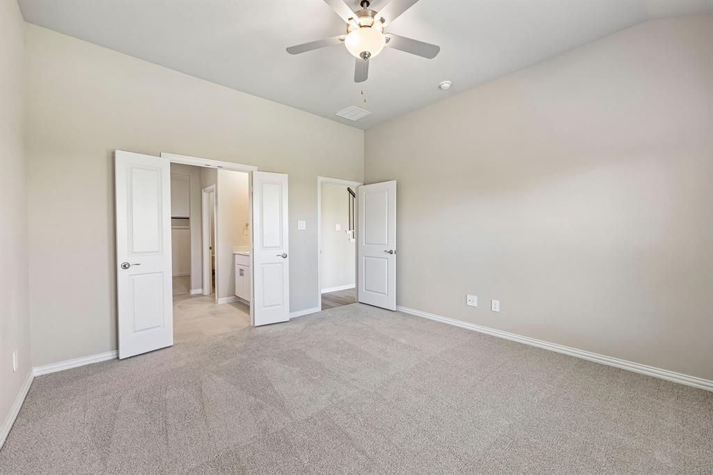 Photo is not of the actual home, but is an inspirational photo of builder’s model home and may depict options, furnishings, and/or decorator features that are not included.