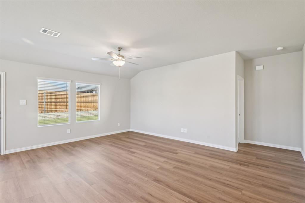 Photo is not of the actual home, but is an inspirational photo of builder’s model home and may depict options, furnishings, and/or decorator features that are not included.
