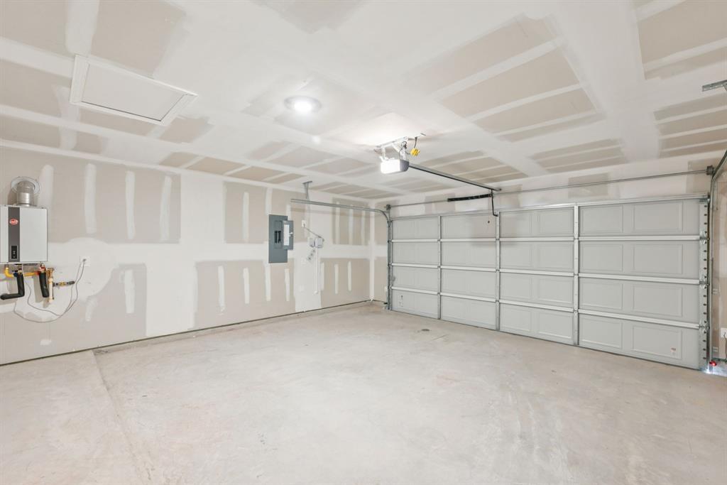 Photo is not of the actual home, but is an inspirational photo of builder’s model home and may depict options, furnishings, and/or decorator features that are not included.