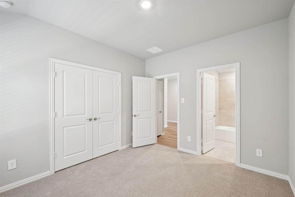 Photo is not of the actual home, but is an inspirational photo of builder’s model home and may depict options, furnishings, and/or decorator features that are not included.