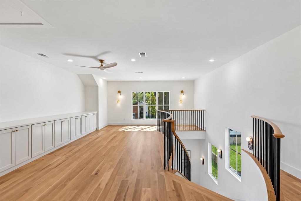 8723 Forest Hills Boulevard, Dallas, TX 75218