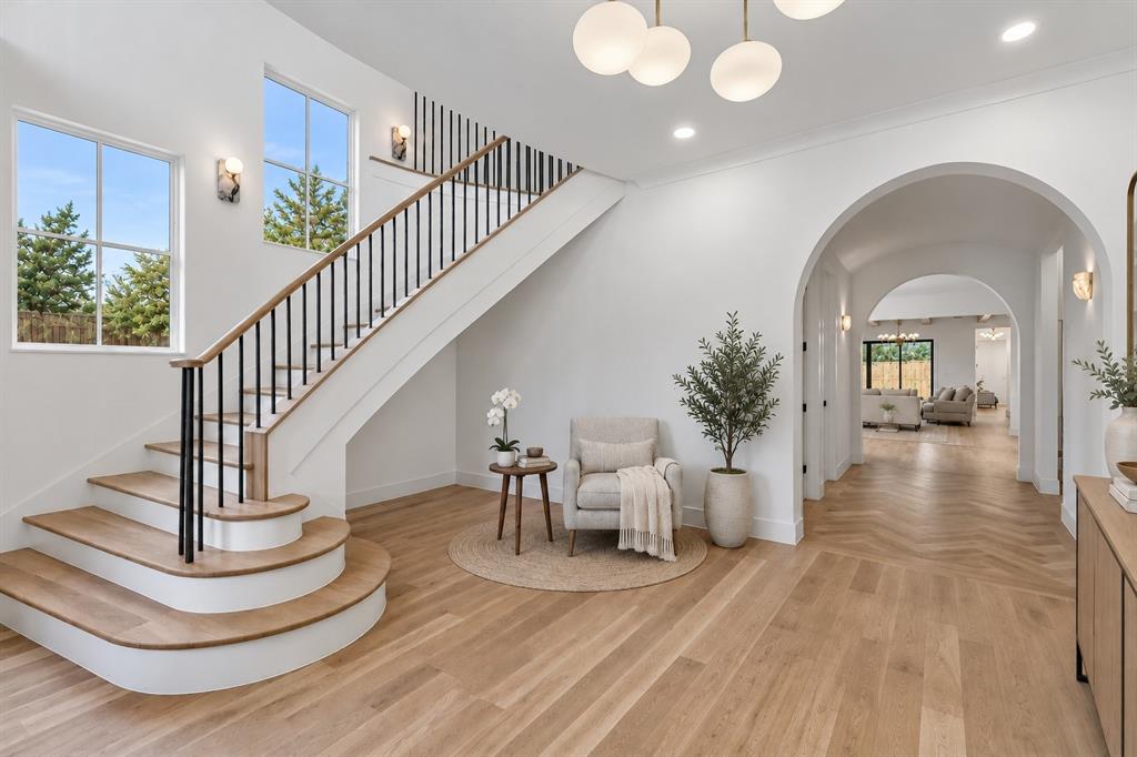 8723 Forest Hills Boulevard, Dallas, TX 75218