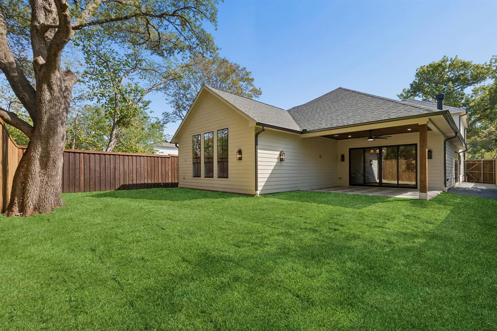 8723 Forest Hills Boulevard, Dallas, TX 75218
