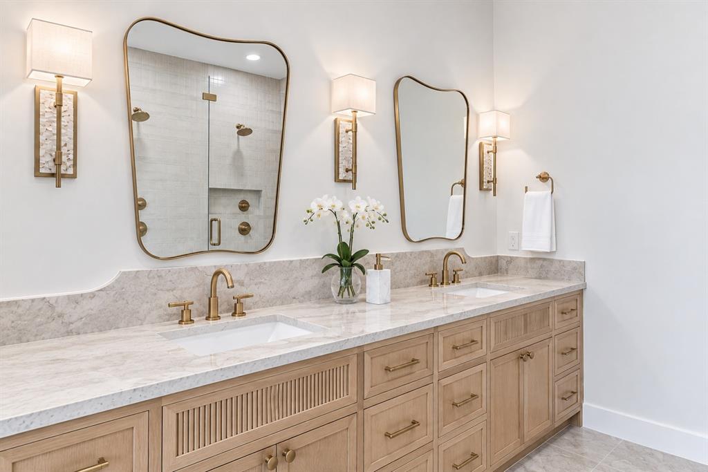 8723 Forest Hills Boulevard, Dallas, TX 75218