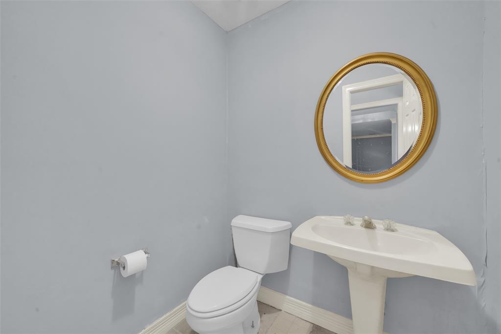 2107 Woodbury Place, Richardson, TX 75082