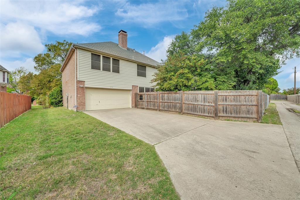 2107 Woodbury Place, Richardson, TX 75082