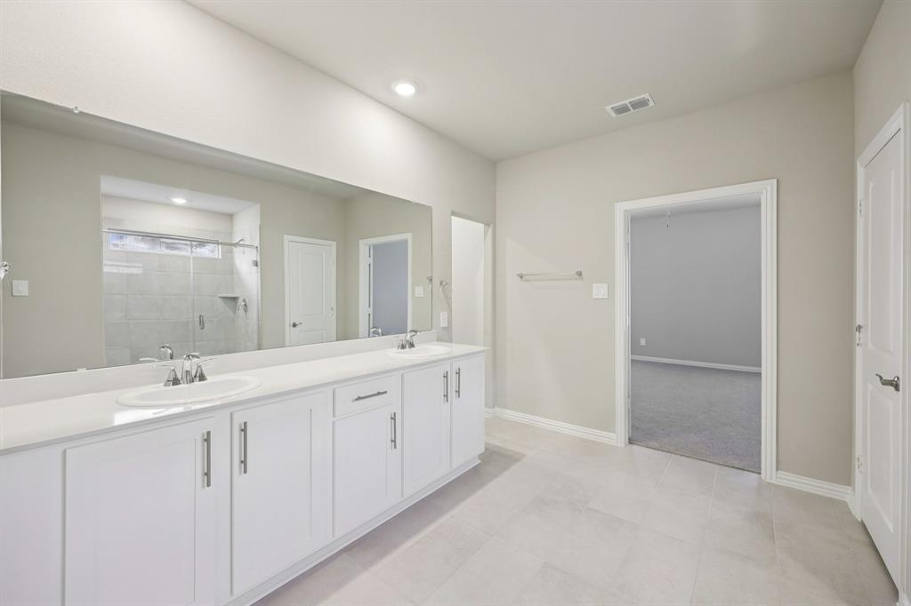 Photo is not of the actual home, but is an inspirational photo of builder’s model home and may depict options, furnishings, and/or decorator features that are not included.