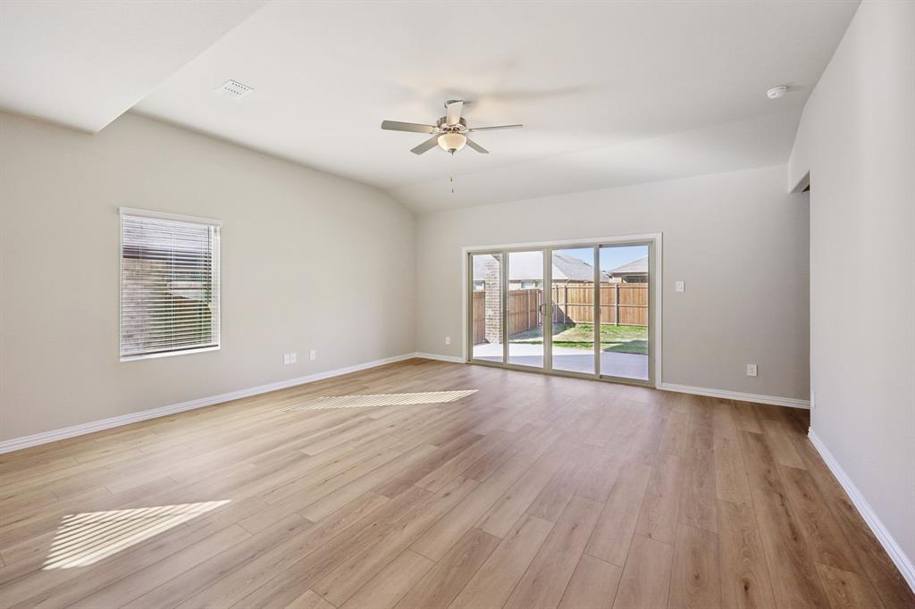 Photo is not of the actual home, but is an inspirational photo of builder’s model home and may depict options, furnishings, and/or decorator features that are not included.