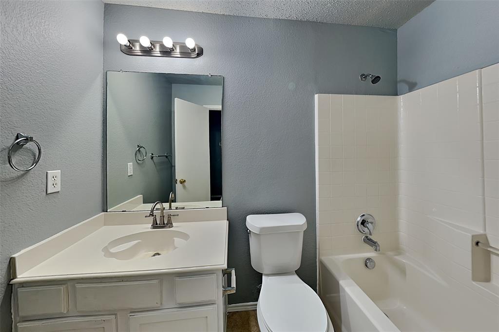 2844 Island Wren Drive, Mesquite, TX 75181