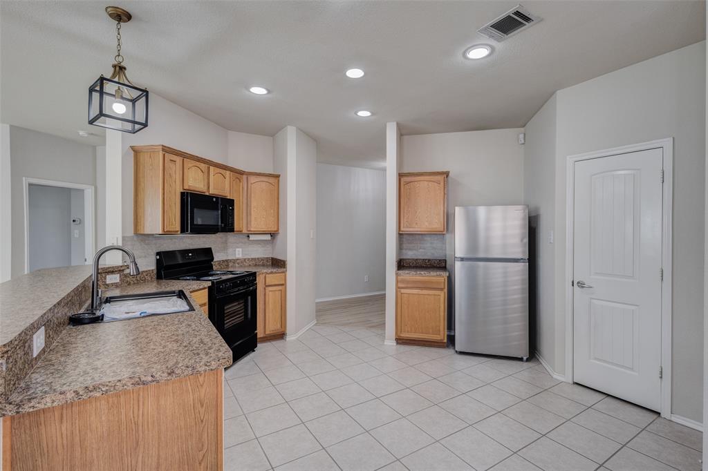 9713 Mystic Dunes Drive, McKinney, TX 75072