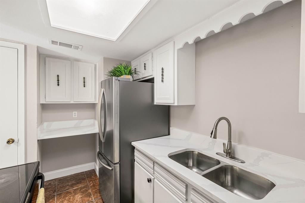 5809 Harvest Hill Road, #2055, Dallas, TX 75230