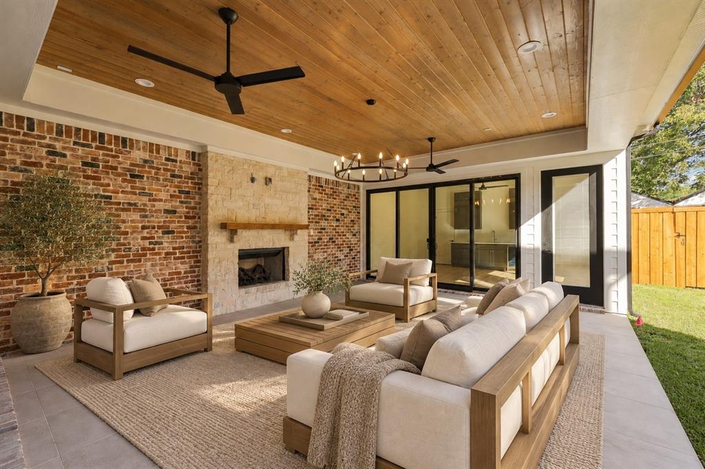 5735 Goodwin Avenue, Dallas, TX 75206