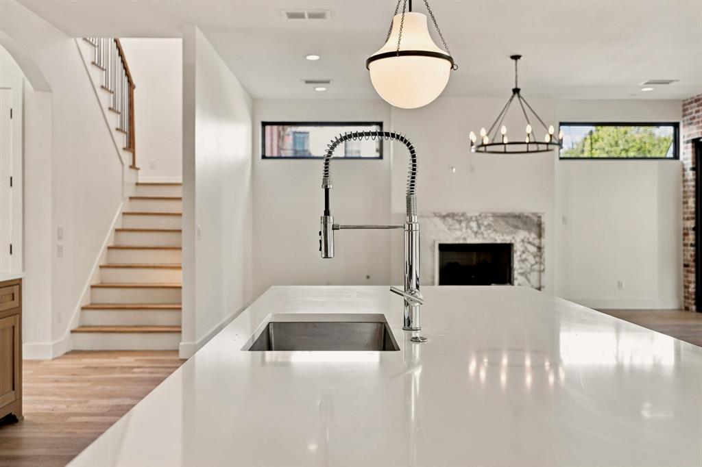 5735 Goodwin Avenue, Dallas, TX 75206