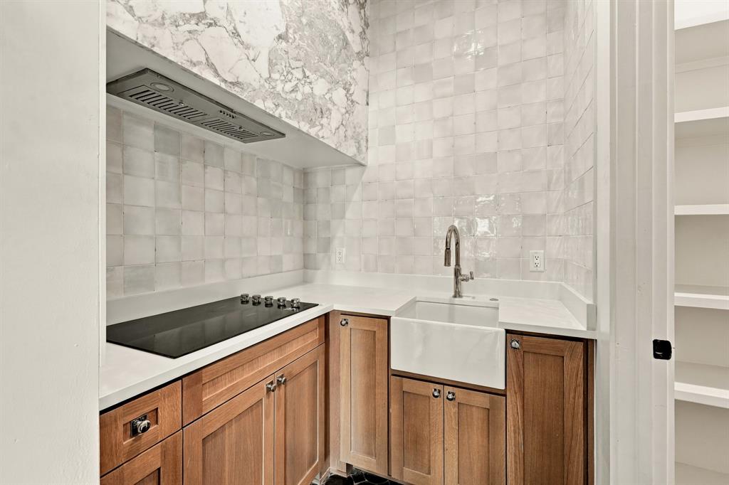 5735 Goodwin Avenue, Dallas, TX 75206