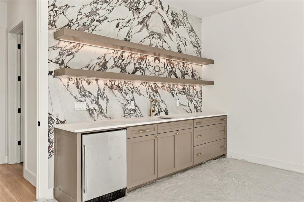 5735 Goodwin Avenue, Dallas, TX 75206
