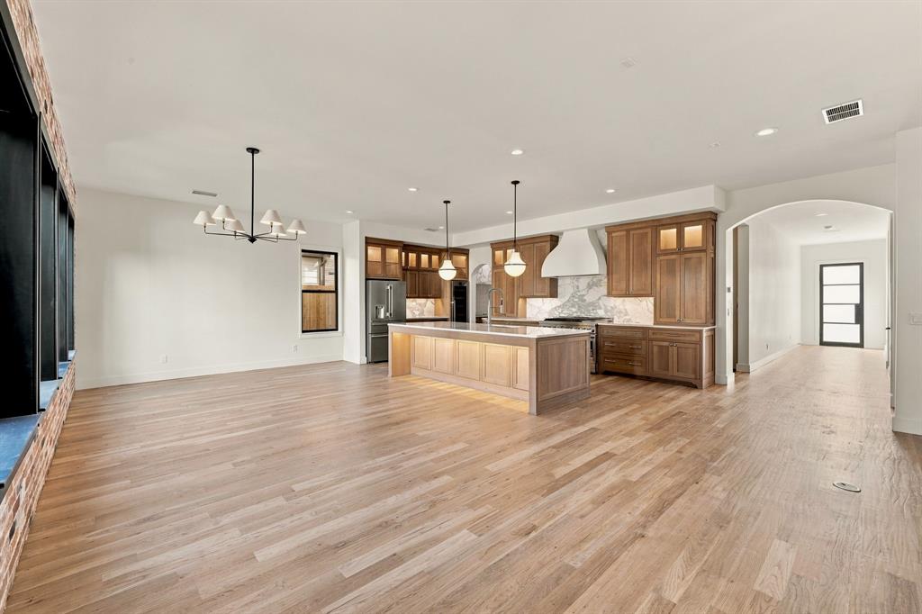5735 Goodwin Avenue, Dallas, TX 75206