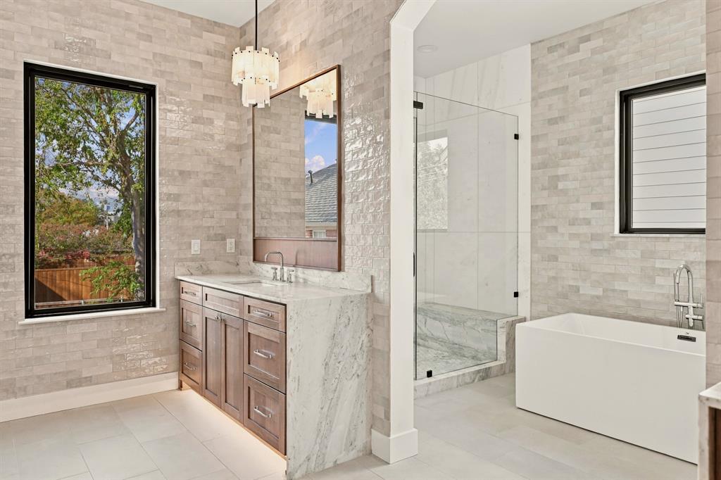 5735 Goodwin Avenue, Dallas, TX 75206