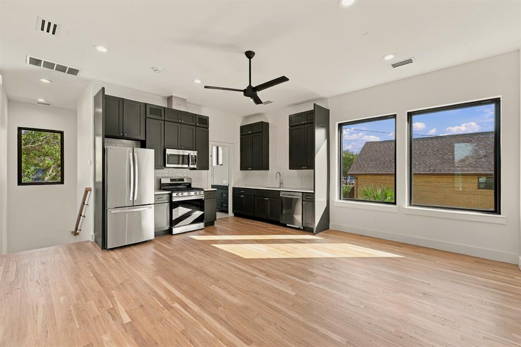 Full 2 story guest house