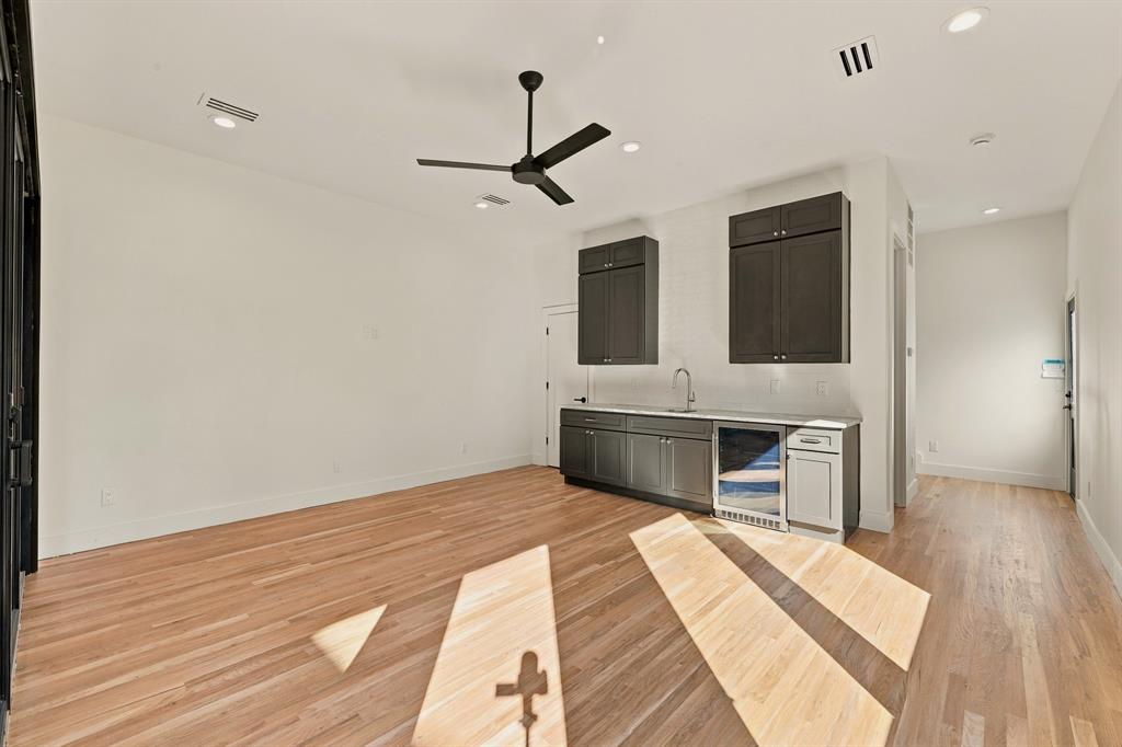 Full 2 story guest house