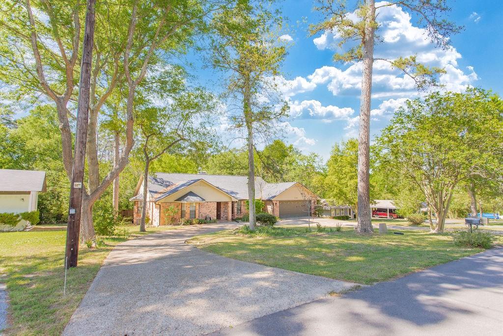 1208 Hilltop Run, Hideaway, TX 75771
