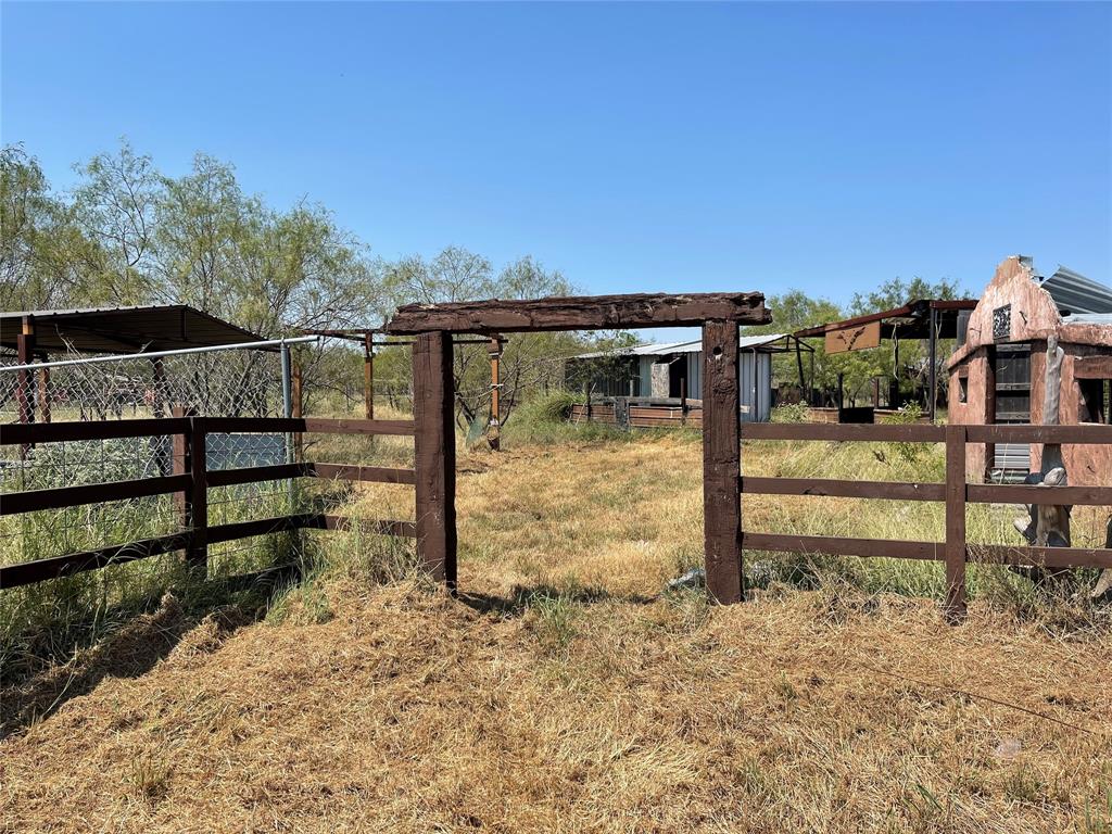 7976 Bear Hill Road, Royse City, TX 75189