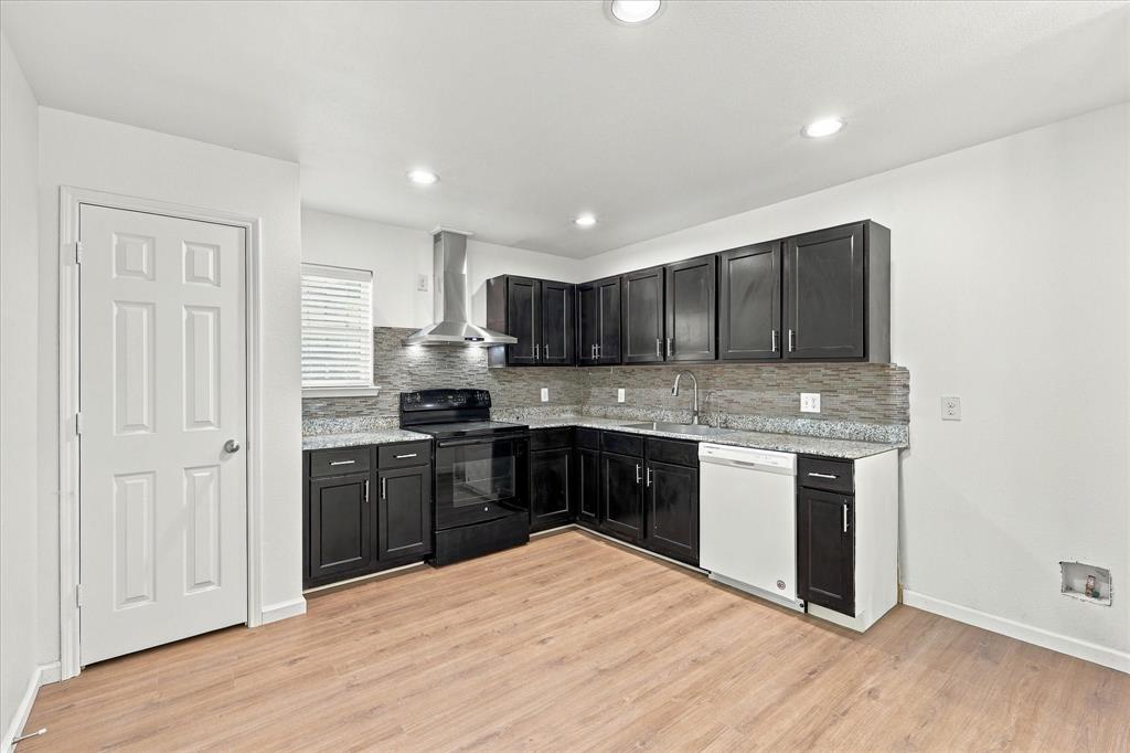 1735 Mcbroom Street, Dallas, TX 75212