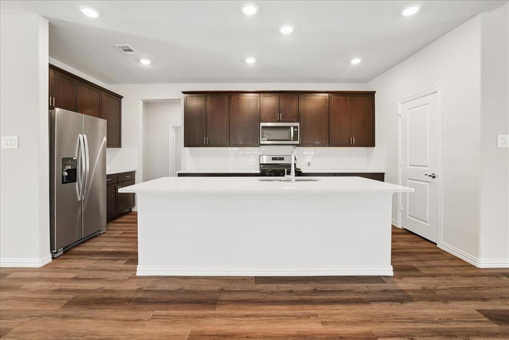 671 Briar Drive, Lavon, TX 75166