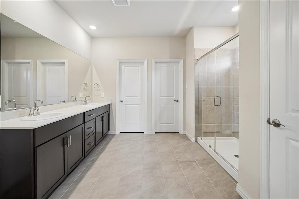 671 Briar Drive, Lavon, TX 75166
