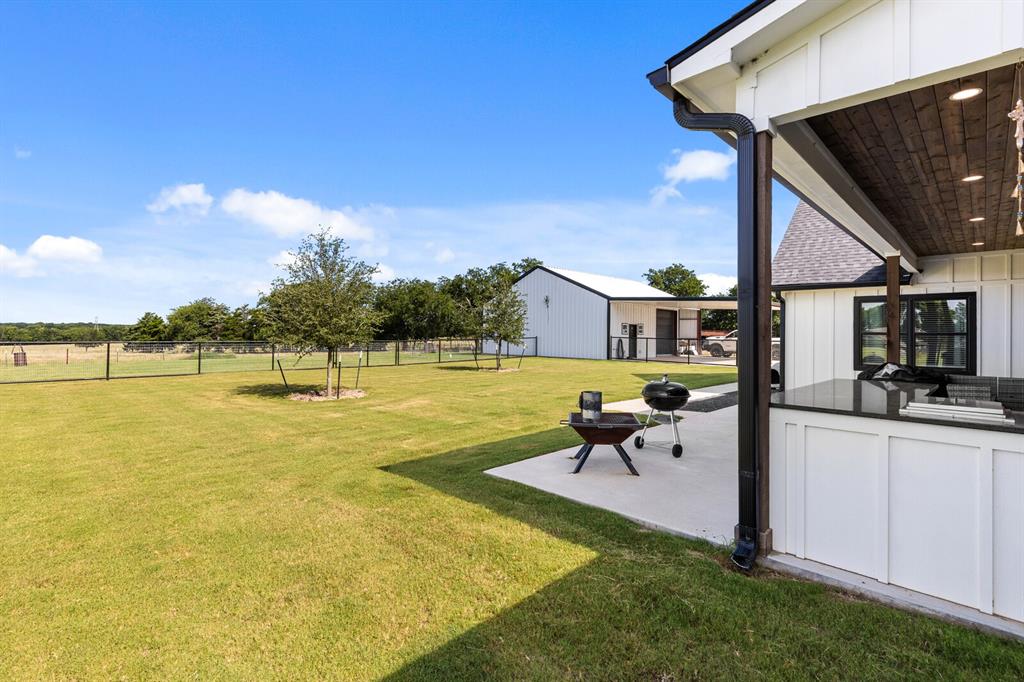 11683 Old Dallas Road, West, TX 76691