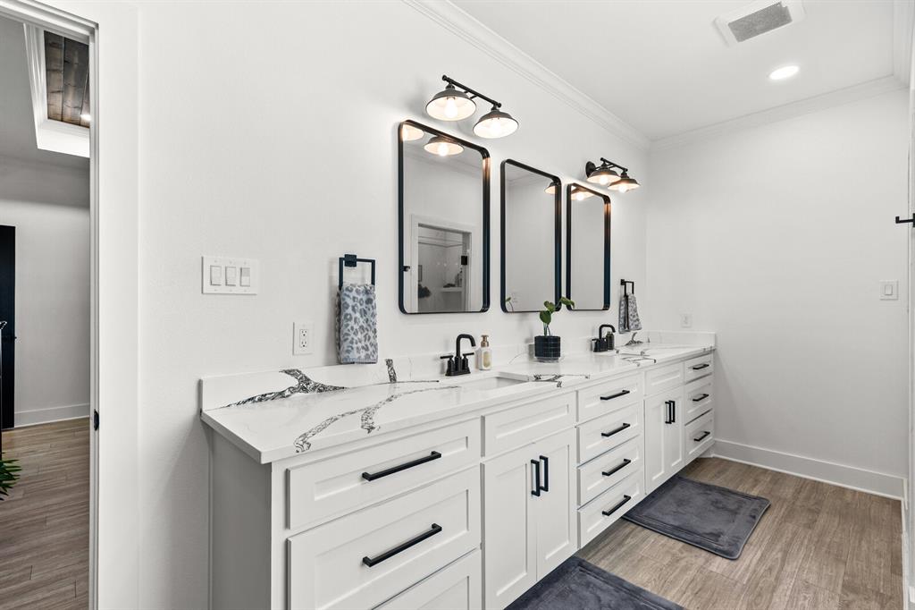 11683 Old Dallas Road, West, TX 76691