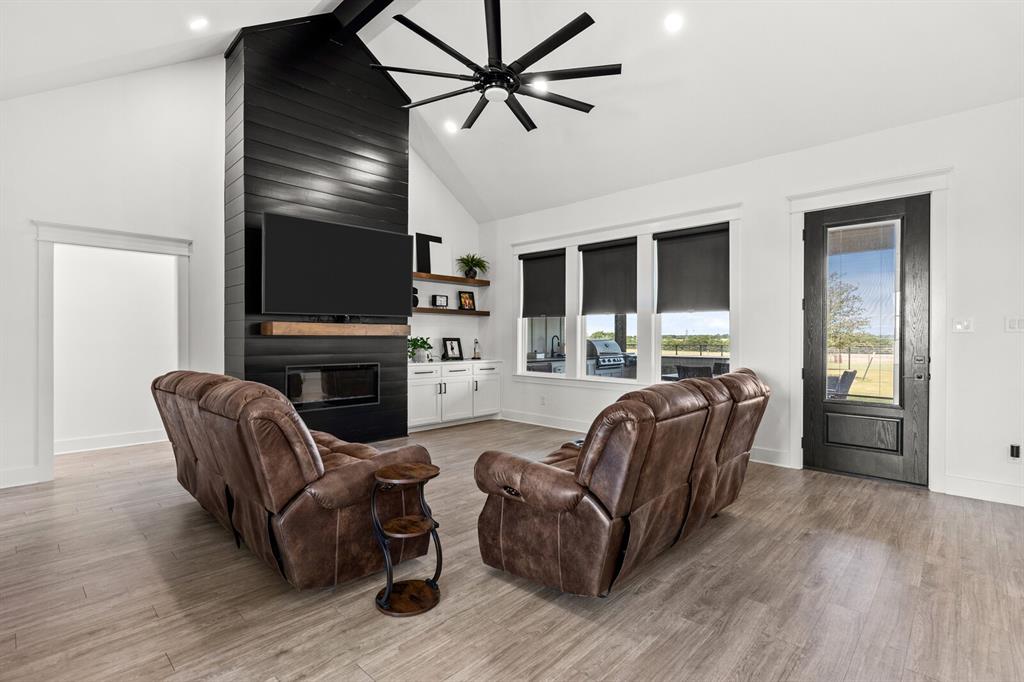 11683 Old Dallas Road, West, TX 76691