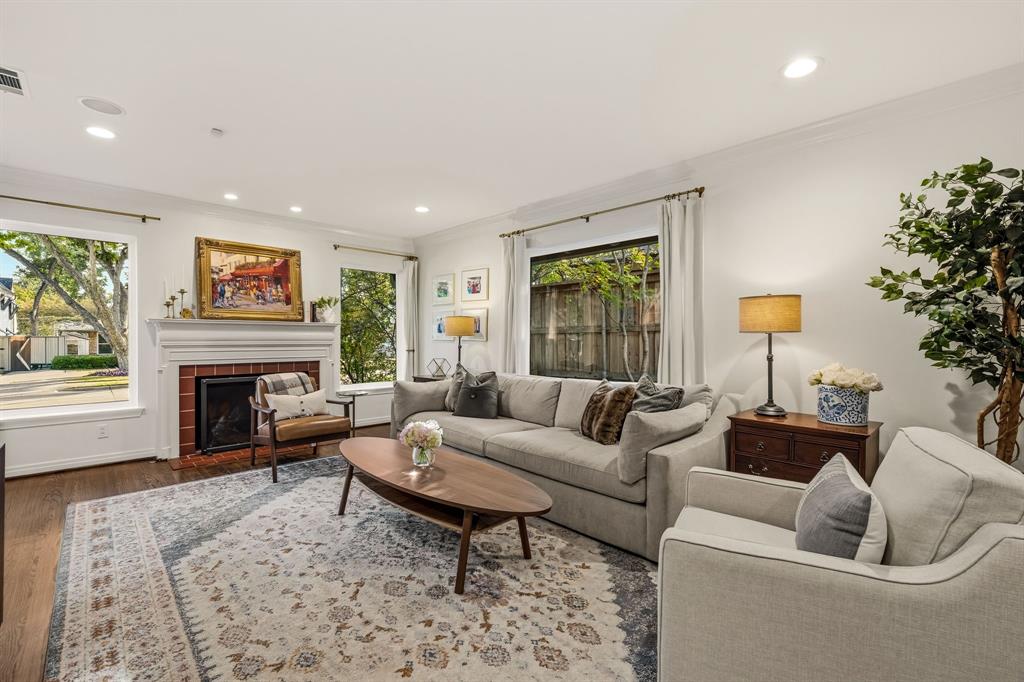 6959 Merrilee Lane, Dallas, TX 75214