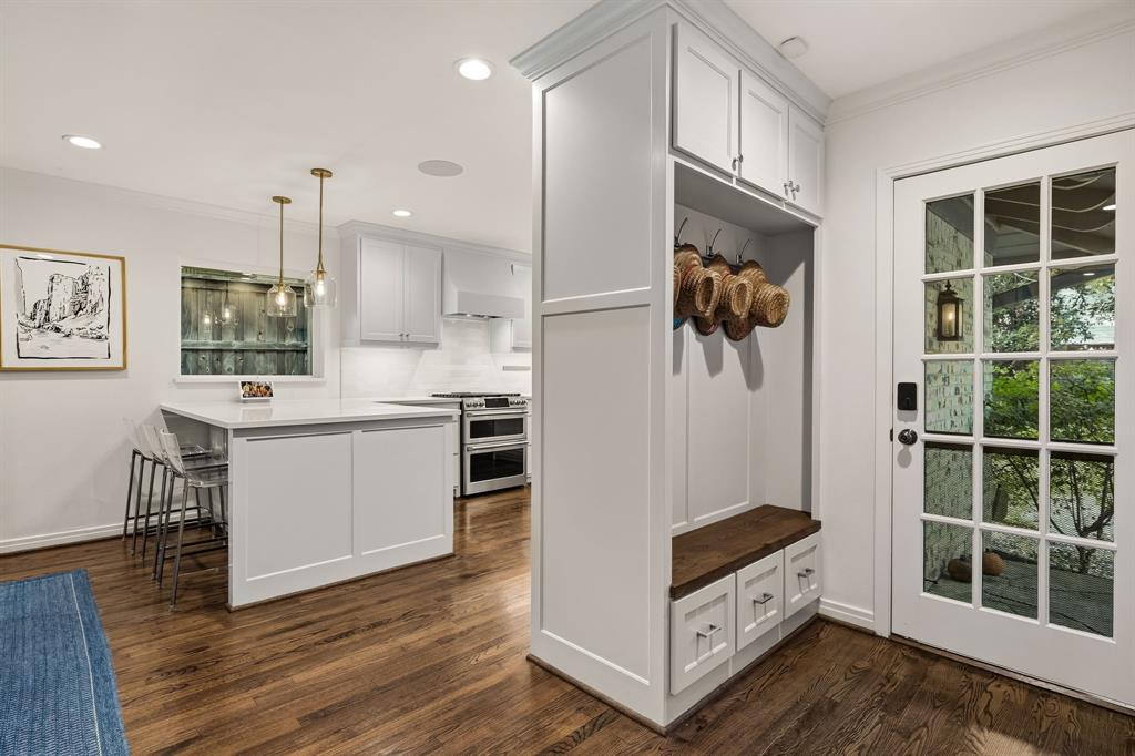 6959 Merrilee Lane, Dallas, TX 75214