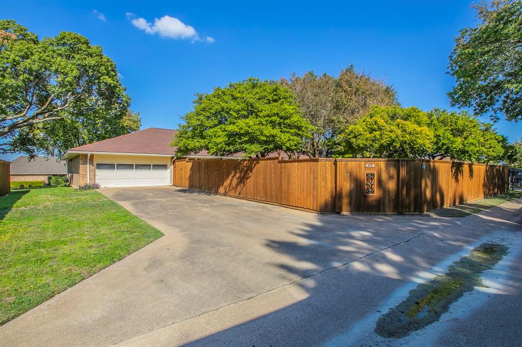 618 Meadowbrooke Drive, Duncanville, TX 75137