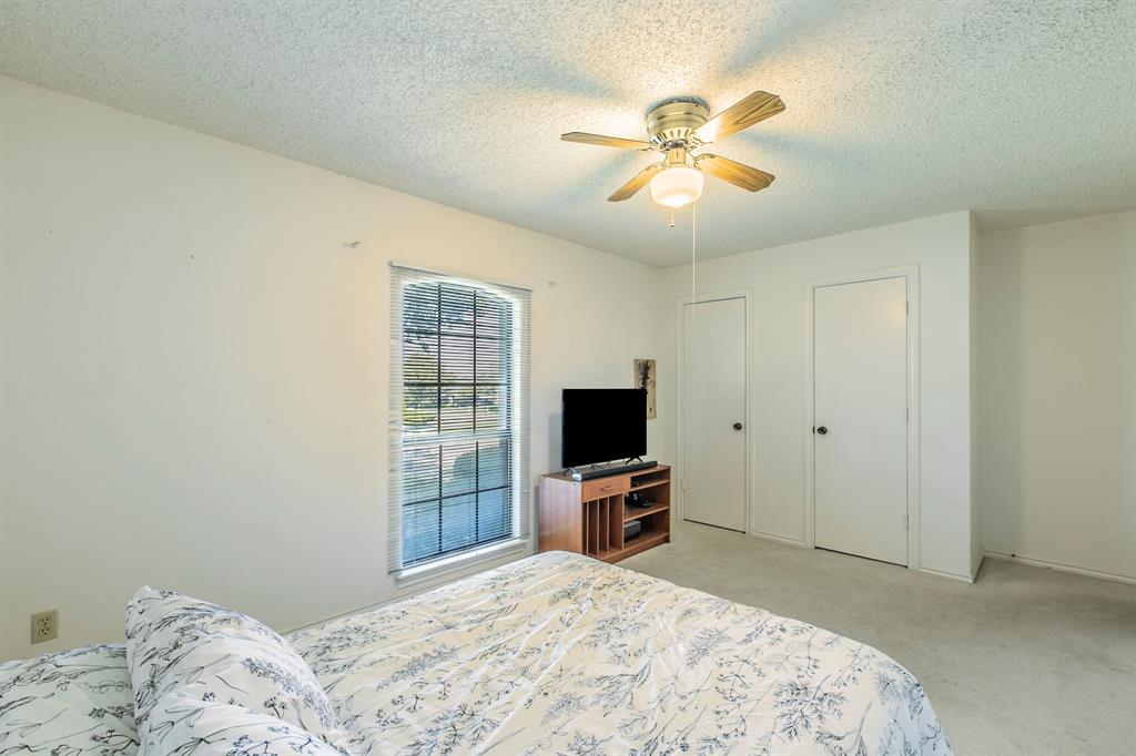 618 Meadowbrooke Drive, Duncanville, TX 75137