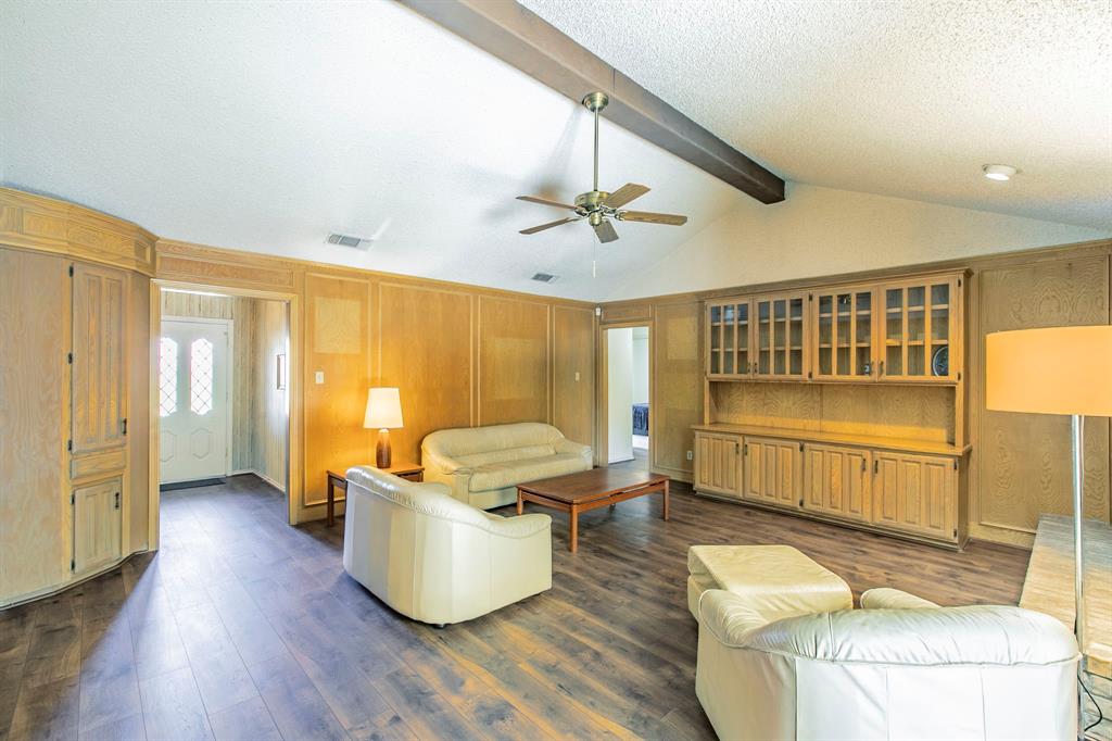 618 Meadowbrooke Drive, Duncanville, TX 75137