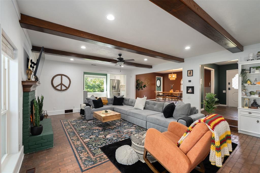 1516 Kiltartan Drive, Dallas, TX 75228 1516 Kiltartan Drive, Dallas, TX 75228