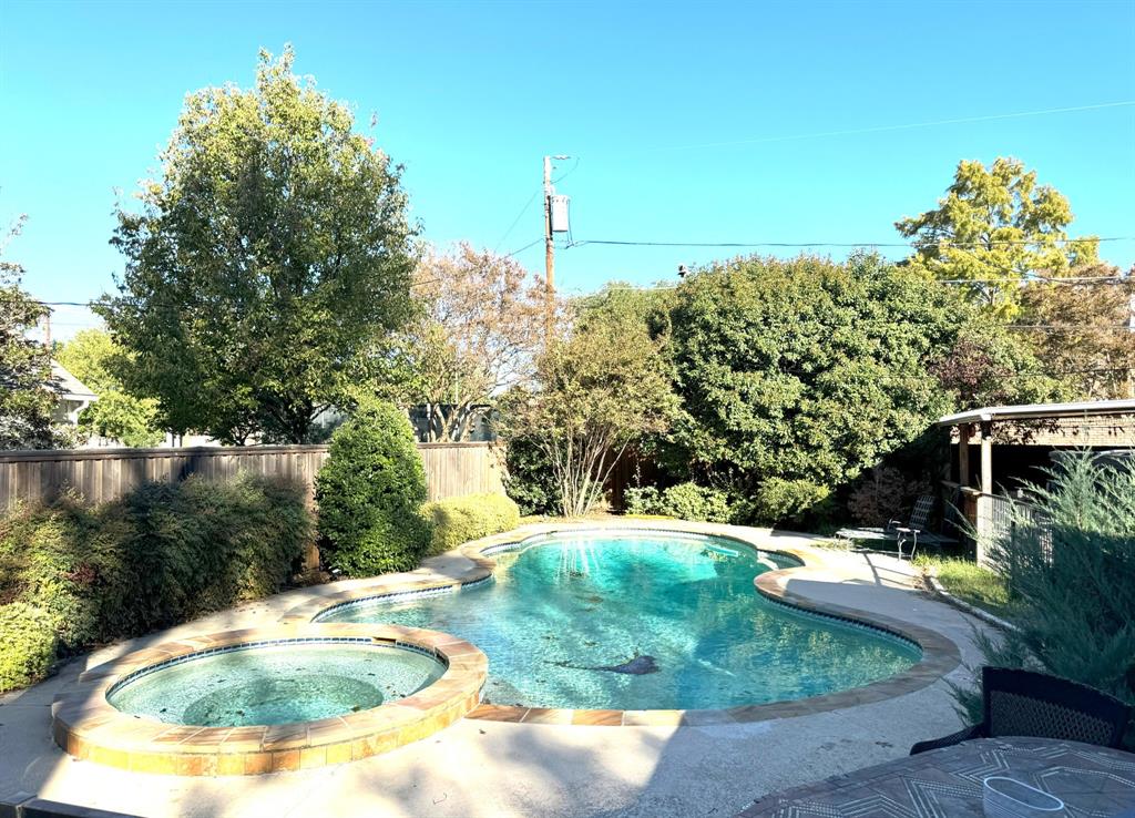 4807 Elsby Avenue, Dallas, TX 75209