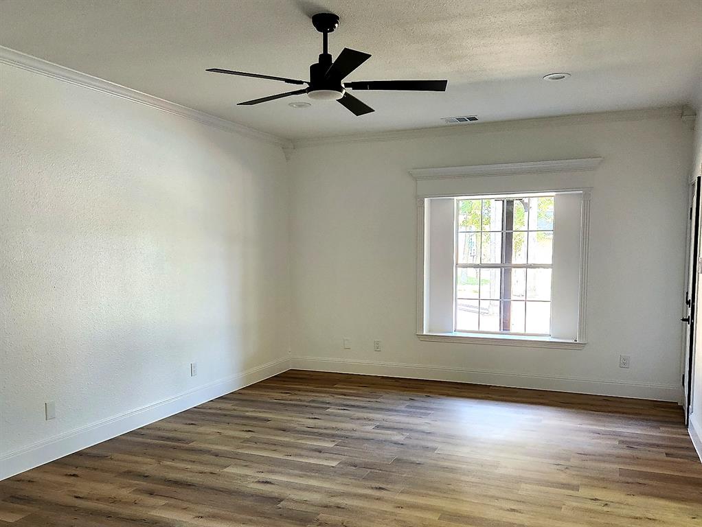 549 Pierce Road, Red Oak, TX 75154