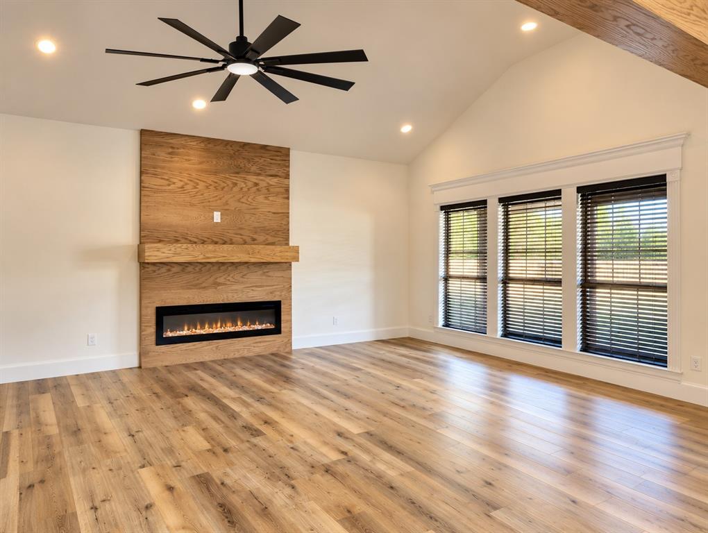 549 Pierce Road, Red Oak, TX 75154
