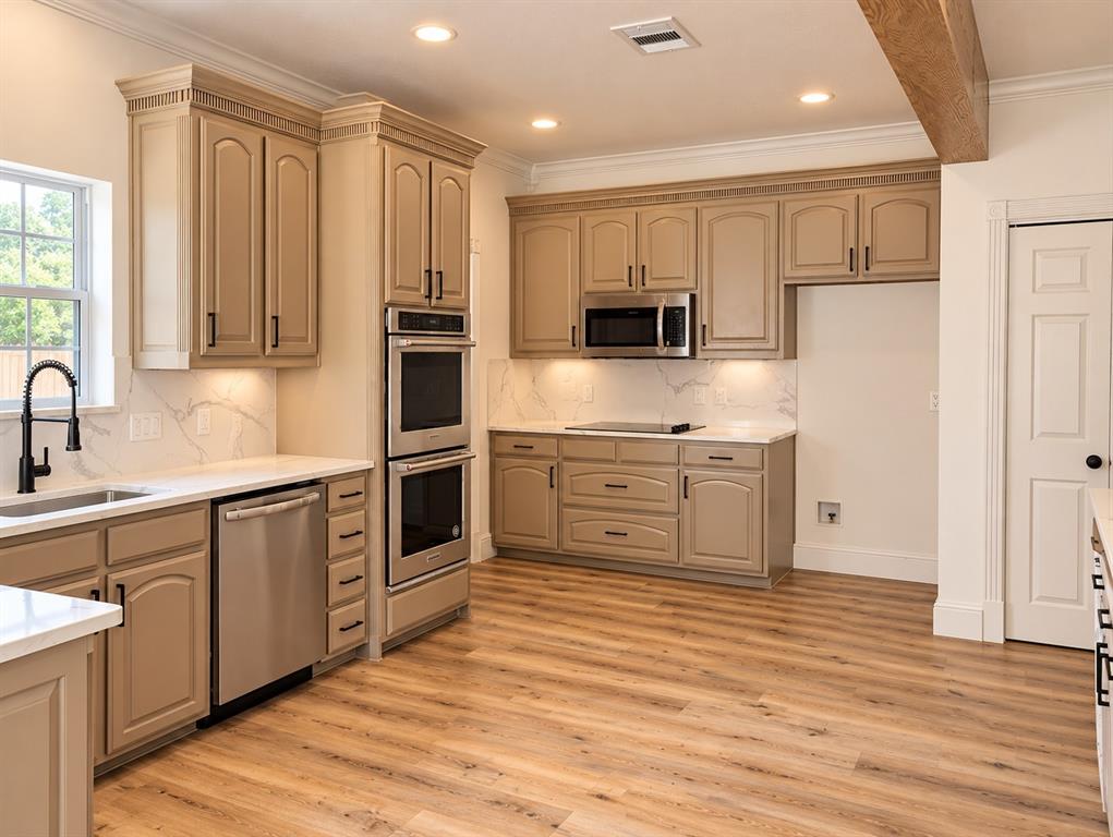 549 Pierce Road, Red Oak, TX 75154