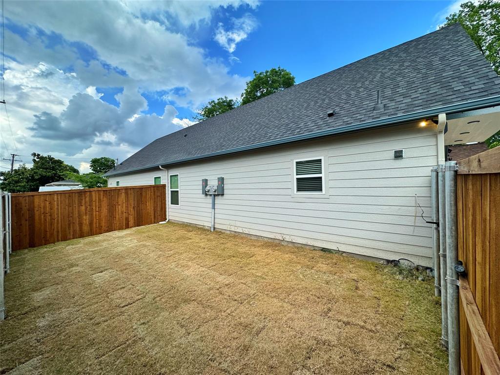 2916 Hemphill Street, Greenville, TX 75401