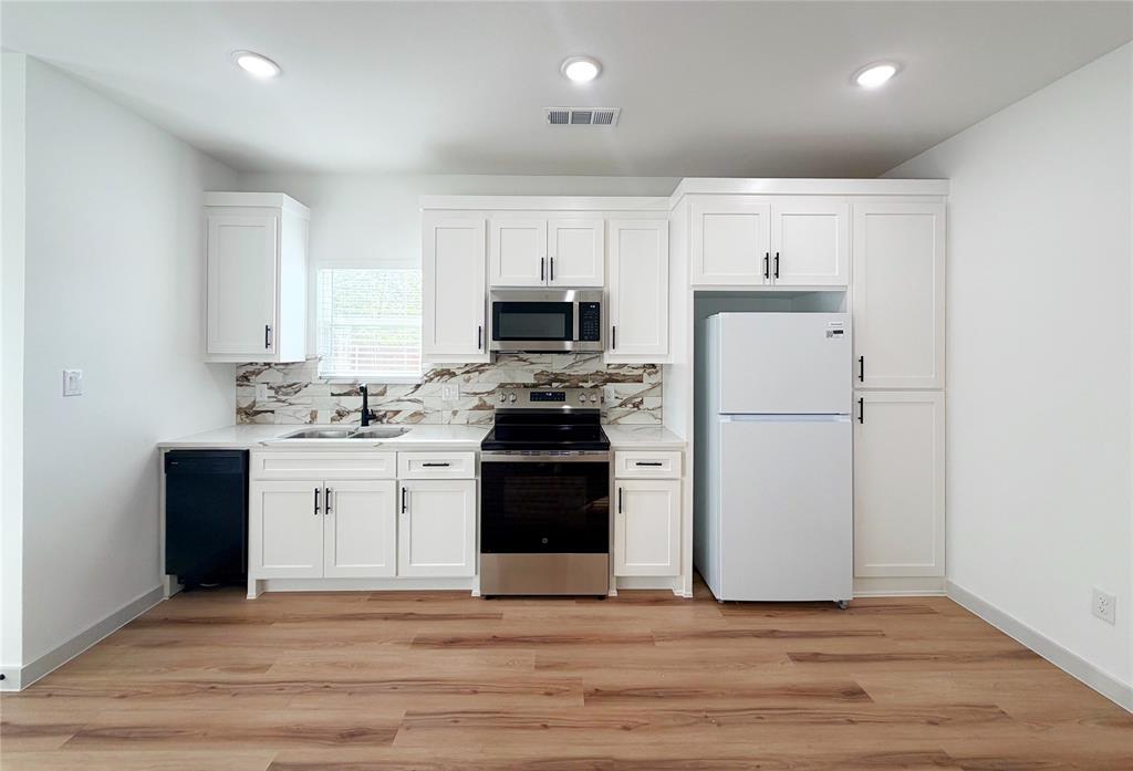 2916 Hemphill Street, Greenville, TX 75401