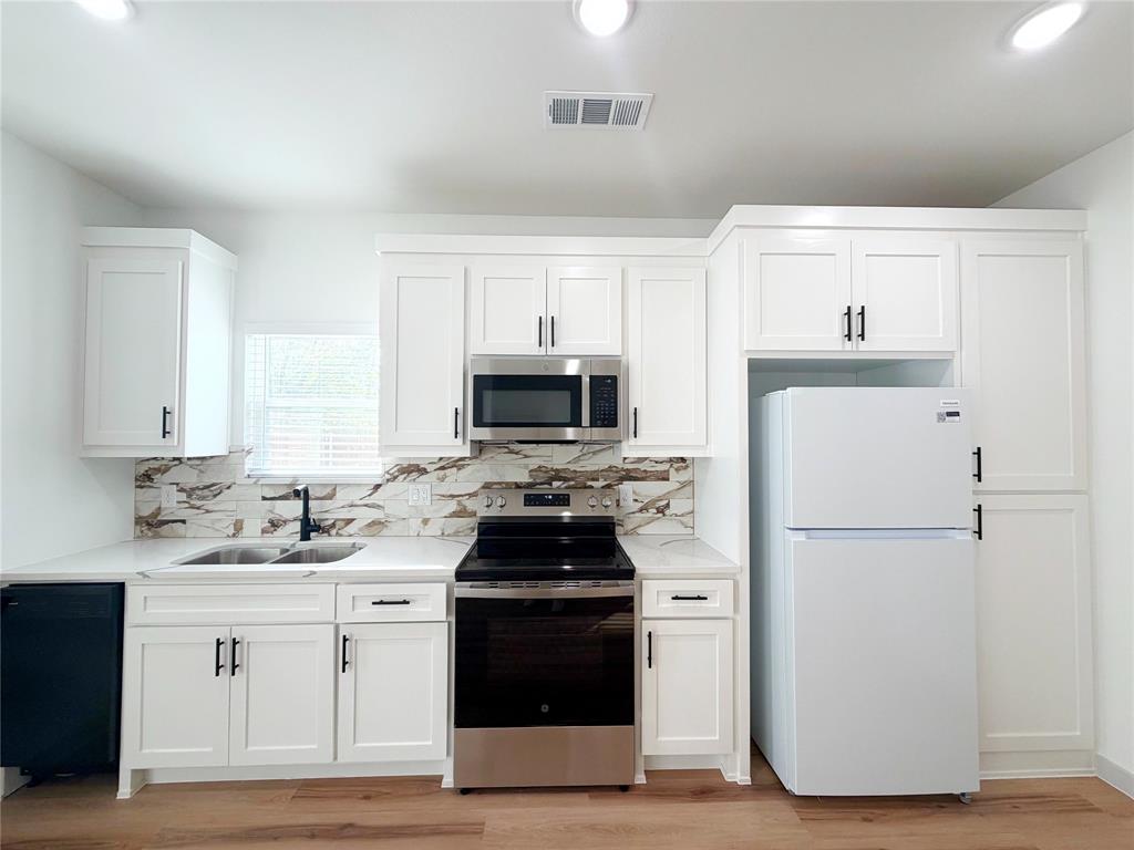 2916 Hemphill Street, Greenville, TX 75401